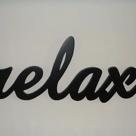 فندق مبيت وإفطار Eden مُلووز