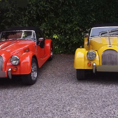 فندق مبيت وإفطار Eden مُلووز