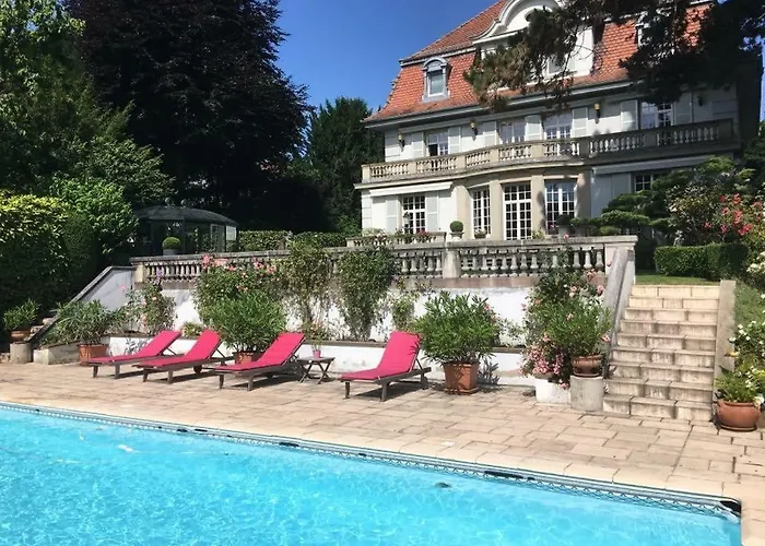 Eden Bed & Breakfast 2*